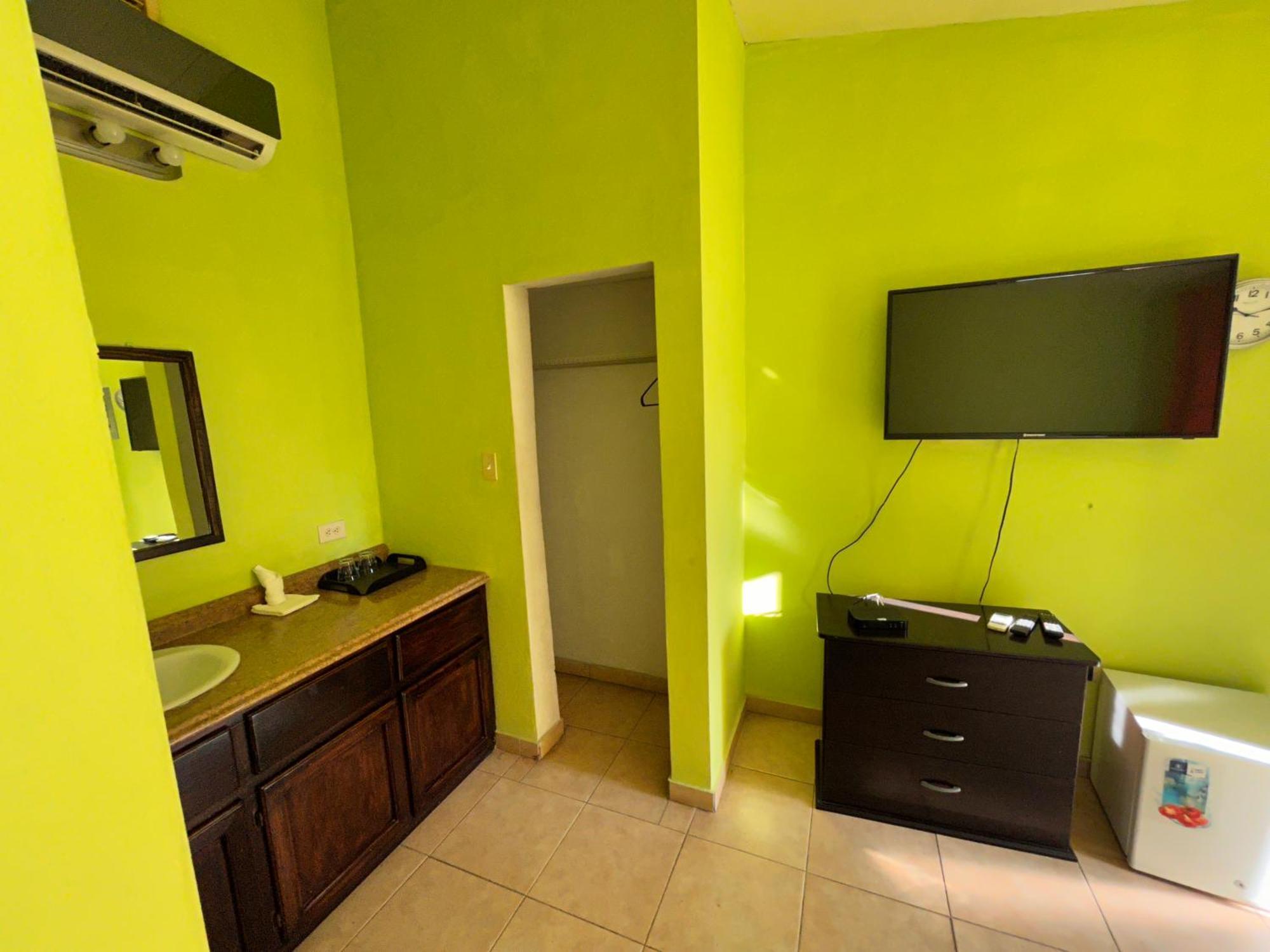 Arawak Hotel Leogane Exteriör bild